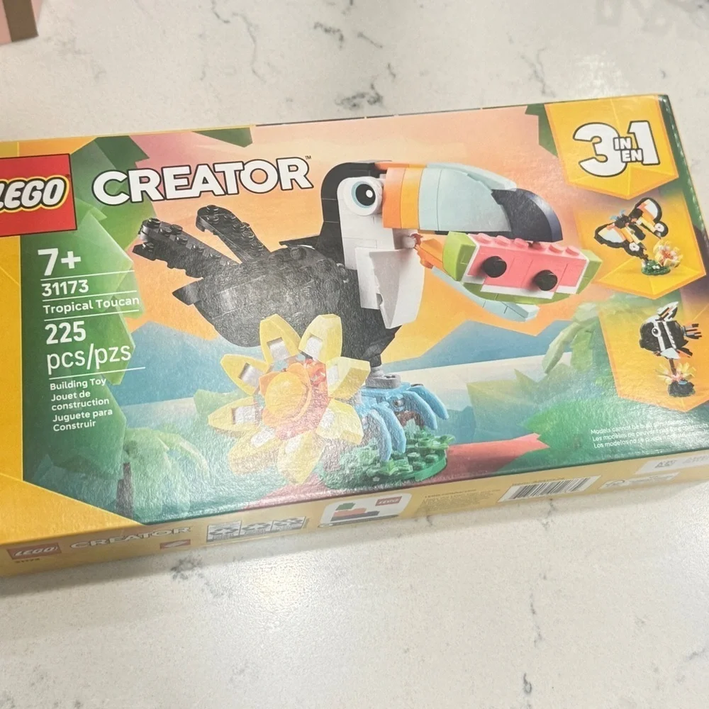 LEGO Creator Bird Toy 3-in-1 Tropical Toucan 31173 Building Kit (225 Pieces)